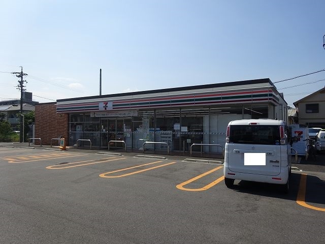 コンビニ　セブンイレブン四日市天カ須賀店（コンビニ）まで350m