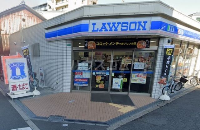 コンビニ　ローソン 玉津三丁目店（コンビニ）まで635m