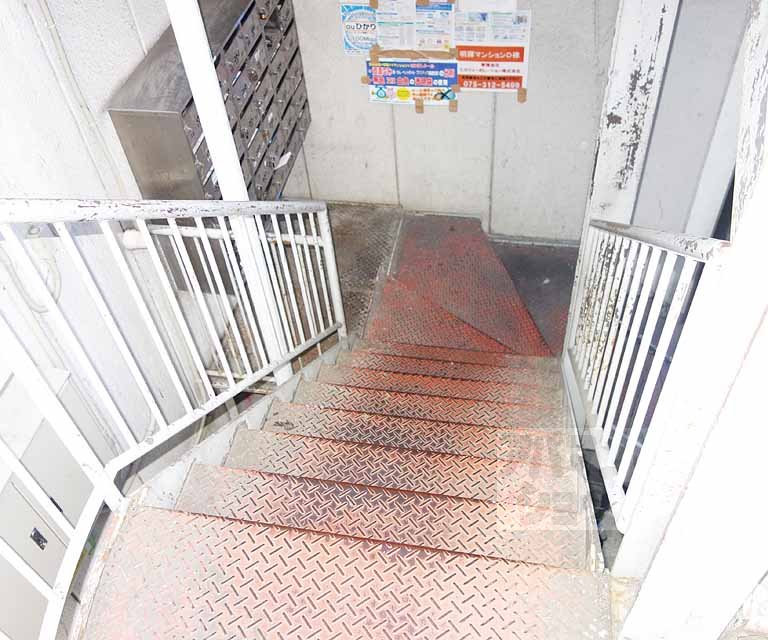 明輝マンションD棟の外観写真