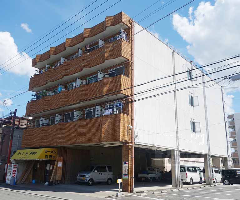 明輝マンションD棟の外観写真
