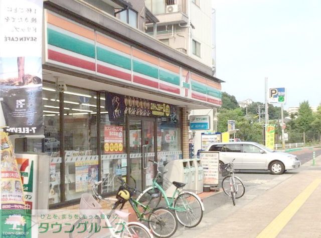 飲食店　セブンイレブン福岡笹丘1丁目店（飲食店）まで650m