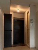 玄関　他の部屋の写真を参考にしています
