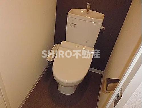 ＪＲ大阪環状線 福島駅 徒歩7分 12階建 築13年のトイレ写真