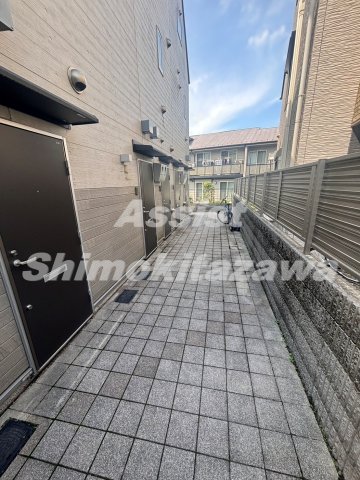 東急田園都市線 駒沢大学駅 徒歩8分 2階建 築11年の外観写真