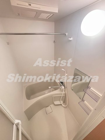 東急田園都市線 駒沢大学駅 徒歩8分 2階建 築11年の風呂写真