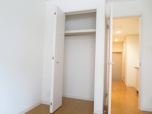 収納　別号室写真参照