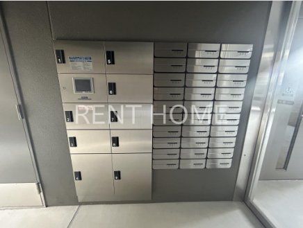 ロビー　宅配BOX設置で便利