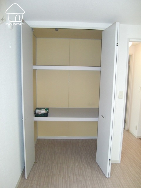 収納　クローゼット開けたところです