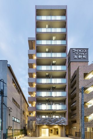 エストゥルース横濱吉野町の外観写真