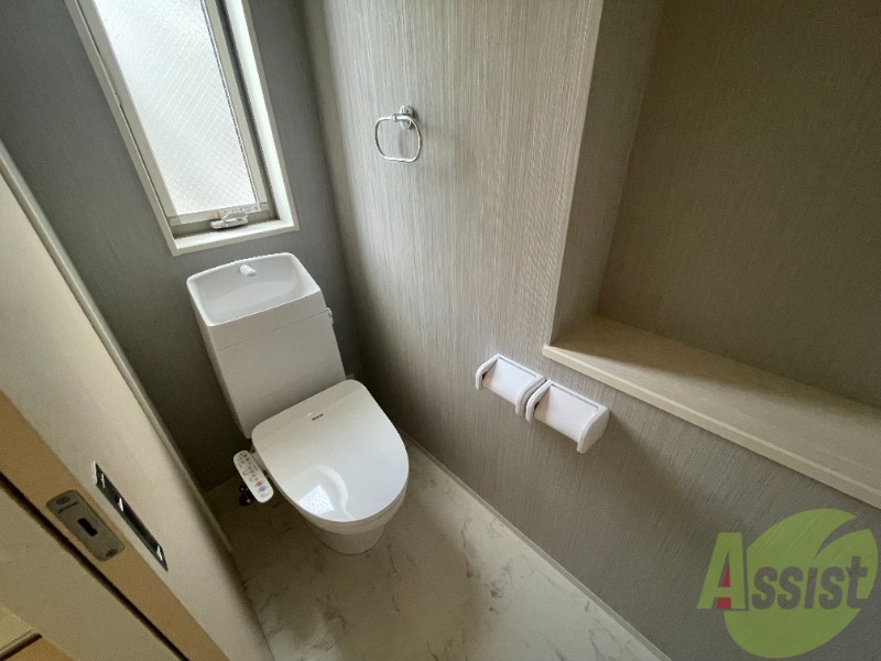 トイレ　こちらはトイレです。清潔感があり、安心して使用できます。