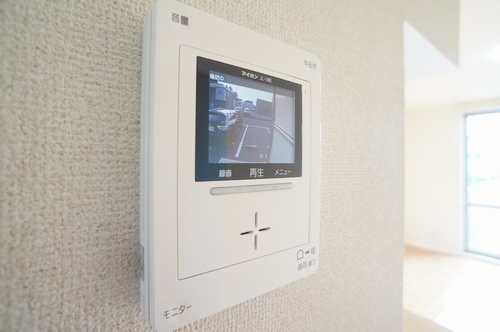 セキュリティ　カラーモニター付ドアホン♪