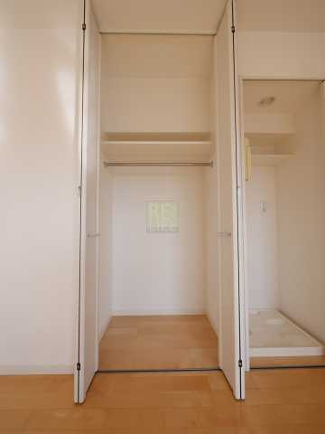 収納　写真は別部屋のものになります