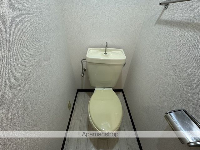 近鉄南大阪線 矢田駅 徒歩8分 5階建 築36年のトイレ写真