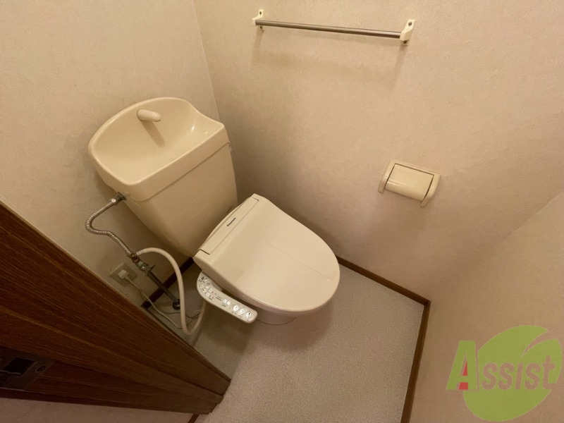 トイレ　こちらはトイレになります。ウォシュレット付きです。