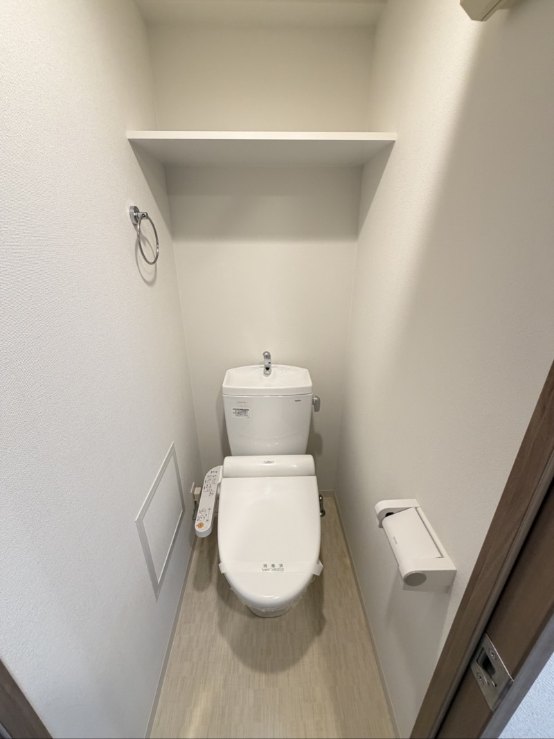 地下鉄御堂筋線 中津駅 徒歩3分 11階建 築13年のトイレ写真