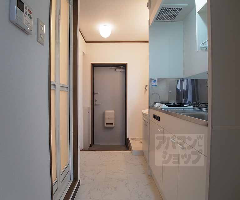 地下鉄烏丸線 今出川駅 徒歩3分 4階建 築25年の内装写真