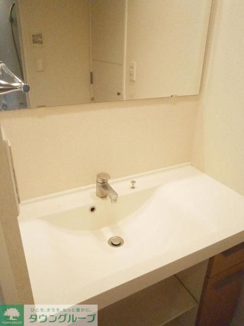 洗面設備　※写真は同タイプ住戸です。