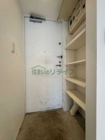 玄関　ラグゼナ東高円寺