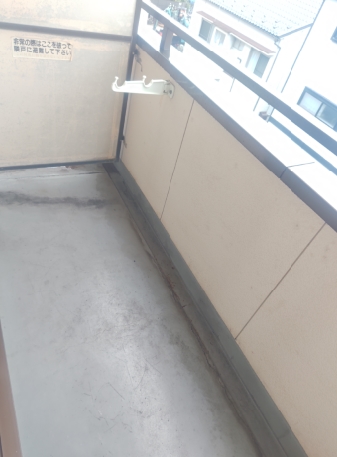 ＪＲ京浜東北線 川崎駅 バス乗車時間：15分 最寄りバス停で下車 徒歩3分 3階建 築36年の内装写真