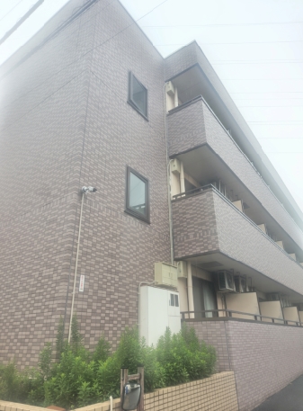 ＪＲ京浜東北線 川崎駅 バス乗車時間：15分 最寄りバス停で下車 徒歩3分 築36年
