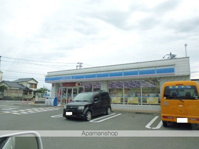 コンビニ　ローソン高知一宮店（コンビニ）まで320m