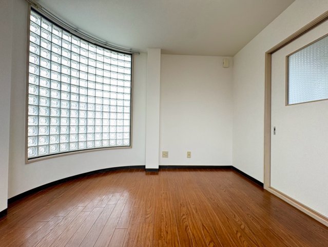 立花スプリングスの居間写真