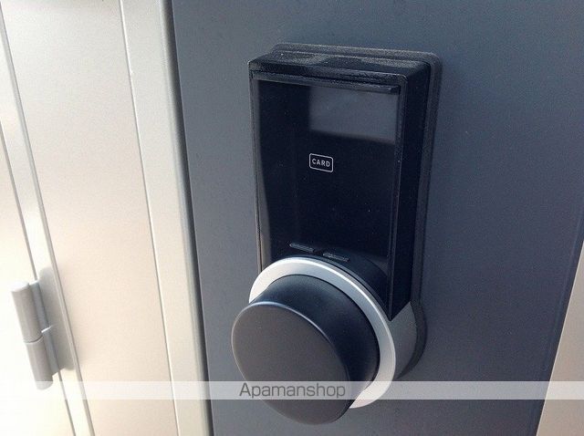 クレイノ西調布の玄関写真