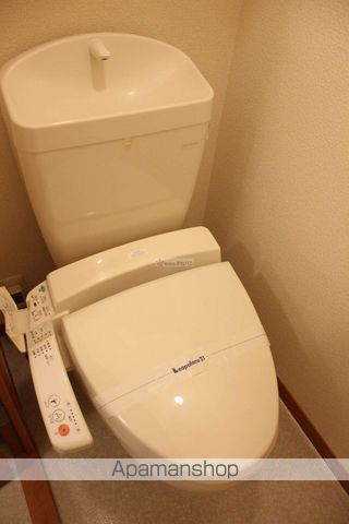 ＪＲ山陽本線 本郷駅 バス乗車時間：17分 最寄りバス停で下車 徒歩1分 2階建 築19年のトイレ写真