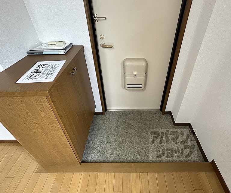 メゾン青龍館の玄関写真