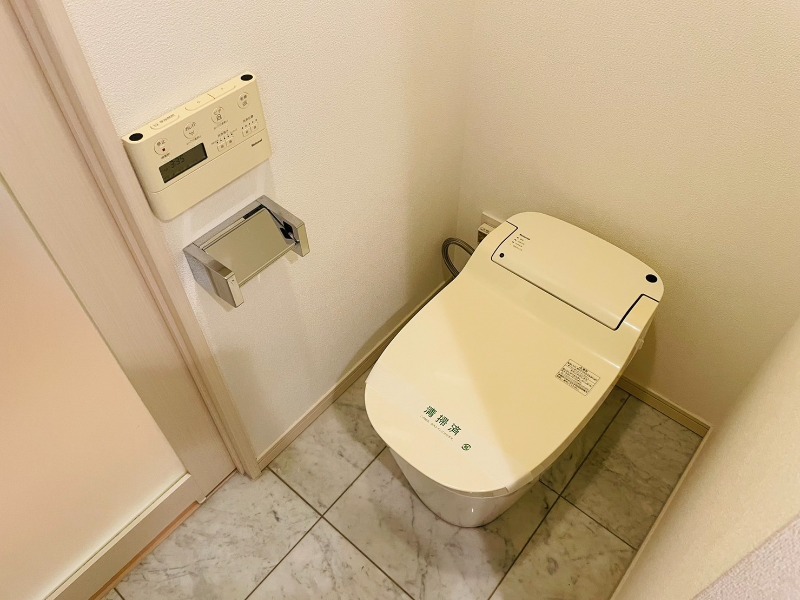 クリスタルグランツ京都高辻のトイレ写真
