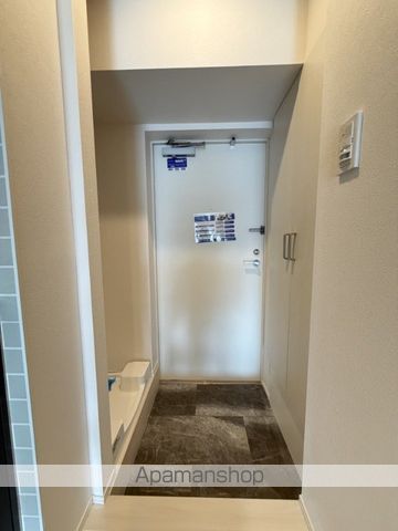 東京メトロ日比谷線 仲御徒町駅 徒歩2分 15階建 築21年の玄関写真
