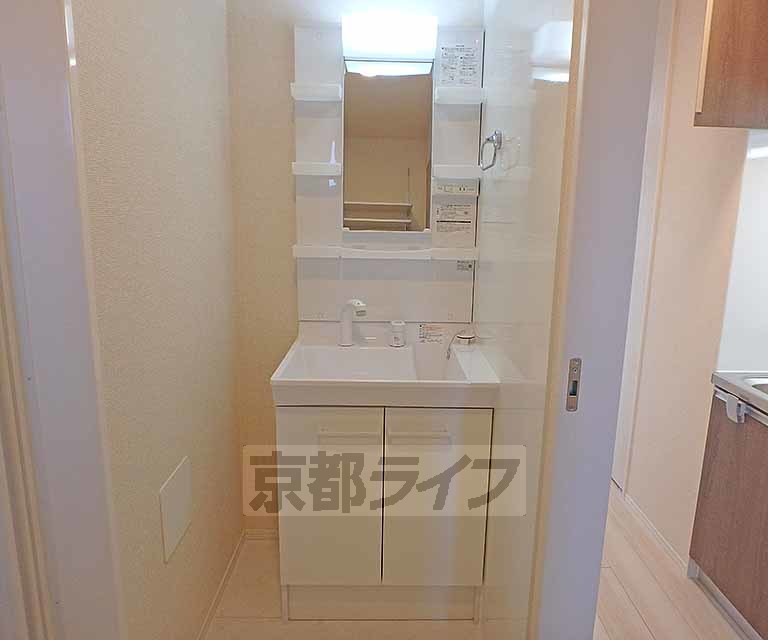 洗面設備　独立洗面台です。