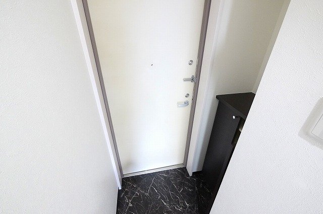 玄関　シンプルで使いやすい玄関です