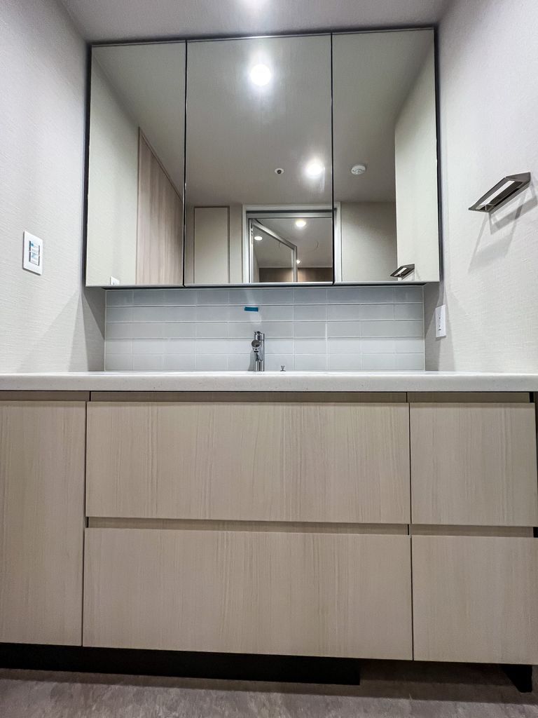 洗面設備　同タイプ別部屋の写真です。