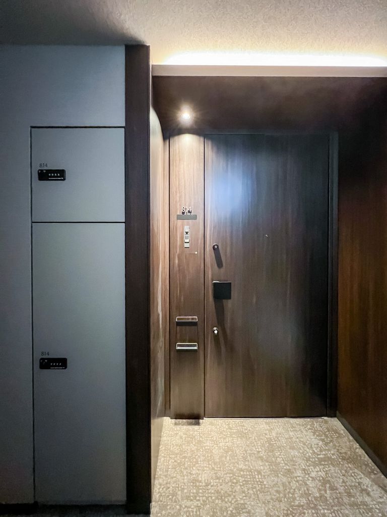 玄関　同タイプ別部屋の写真です。