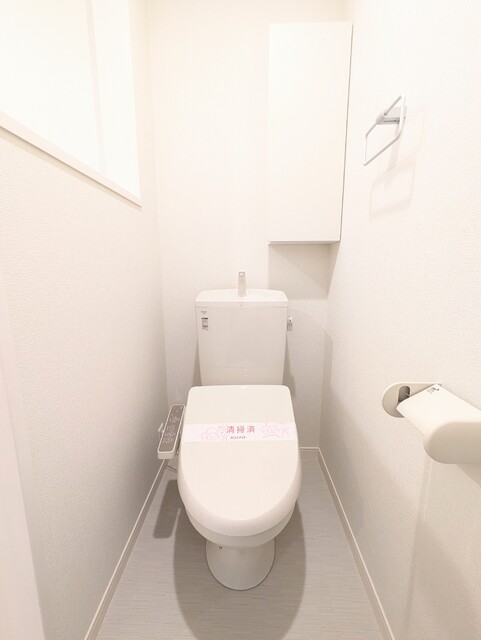 トイレ　ウォシュレット付きのトイレです♪