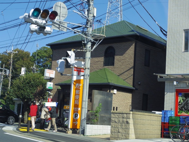 郵便局　川崎馬絹郵便局（郵便局）まで450m