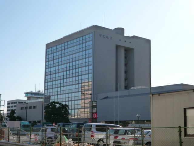銀行　千葉銀行 本店営業部（銀行）まで165m