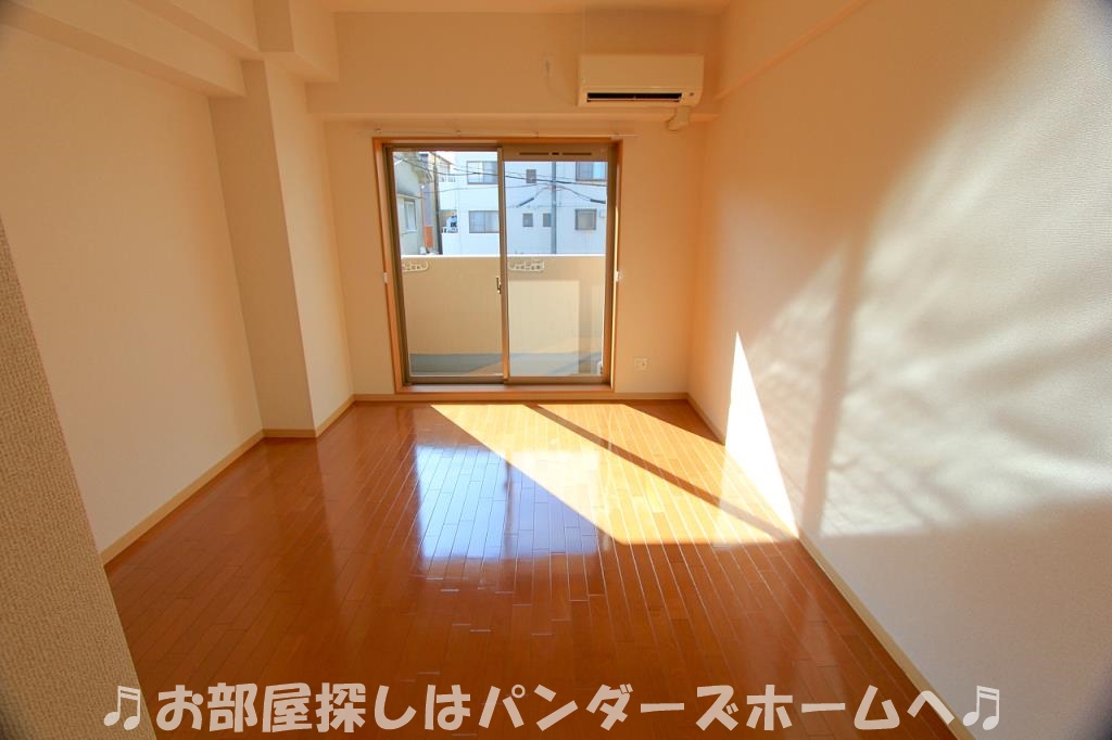ルセルクルの居間写真