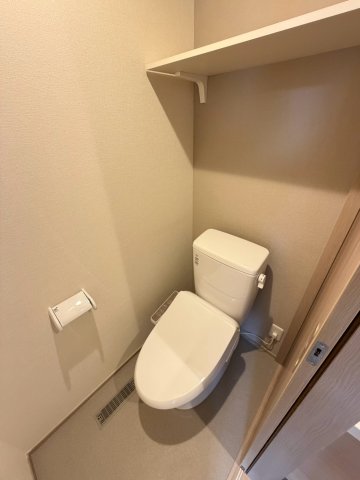 仙台市地下鉄東西線 卸町駅 徒歩5分 3階建 築1年のトイレ写真