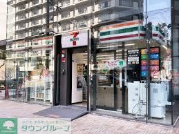 コンビニ　セブンイレブン新大阪ブリックビル店（コンビニ）まで180m