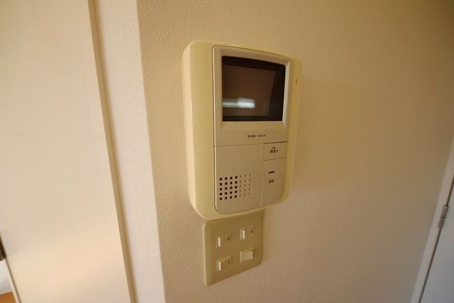 セキュリティ　★ＴＶモニターホン付きで安心です★