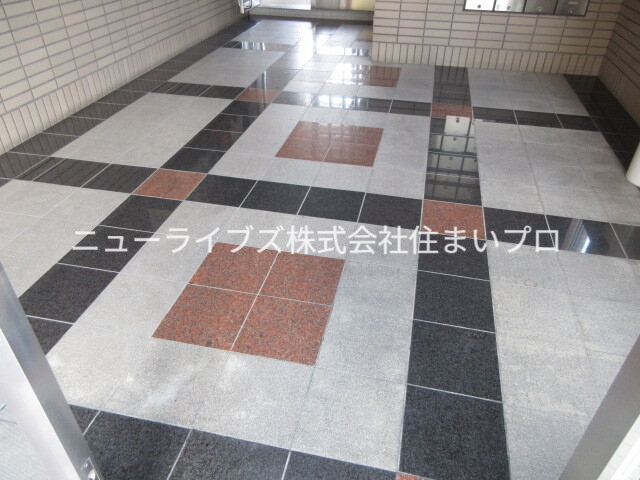 京阪本線 古川橋駅 徒歩14分 5階建 築32年の外観写真