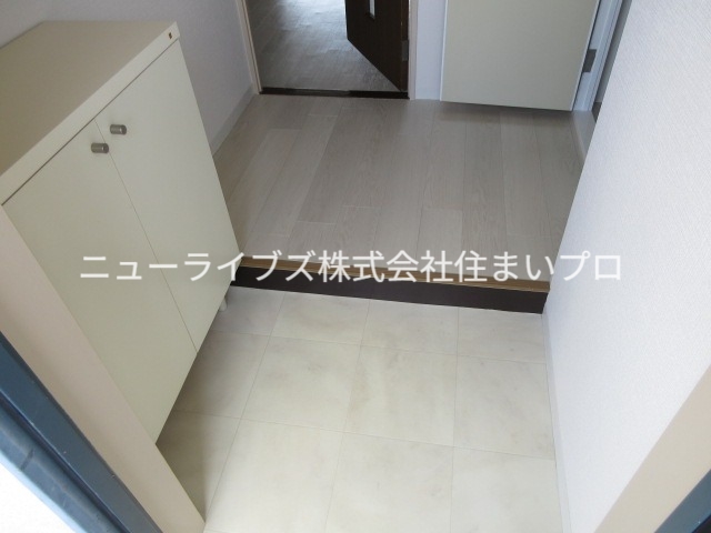 京阪本線 古川橋駅 徒歩14分 5階建 築32年の玄関写真