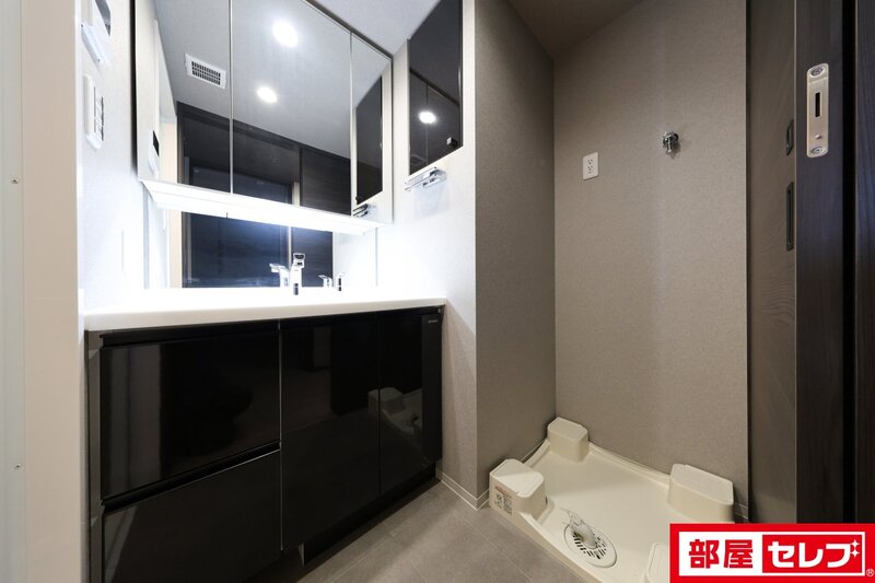 プレサンスロジェ上前津駅前 THE RESIDENCEの内装写真