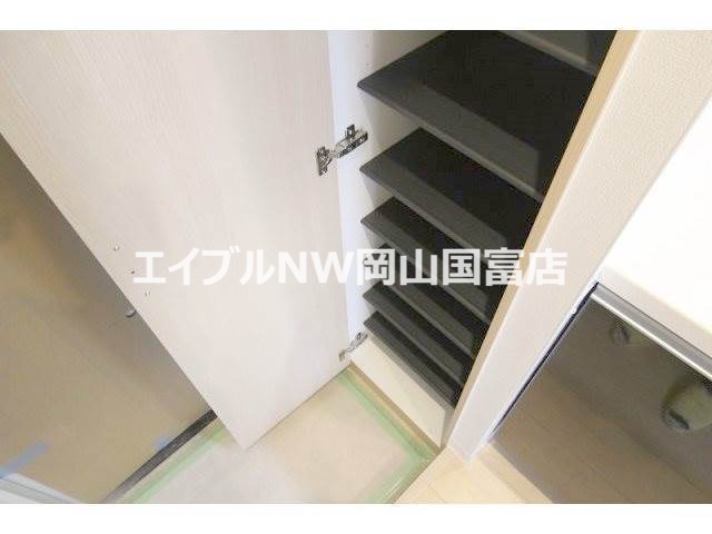 玄関　写真はイメージです。実際とは異なる場合がございます。