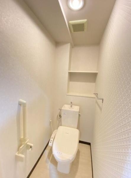 ＪＲ片町線 徳庵駅 徒歩5分 7階建 築27年のトイレ写真