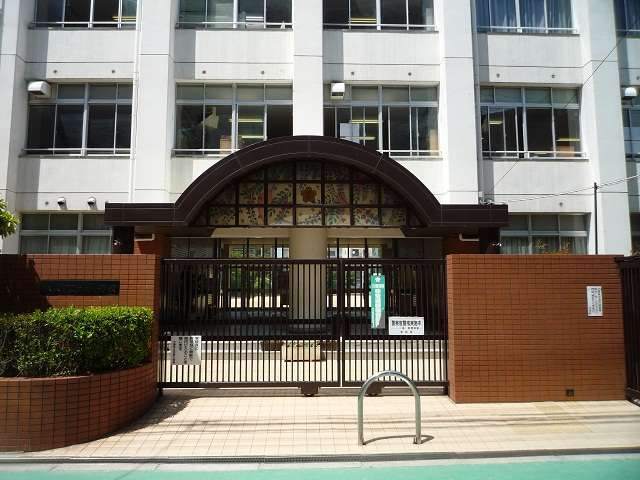 小学校　大阪市立吉野小学校（小学校）まで329m