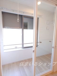 バルコニー　便利なサンルーム