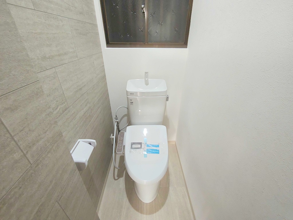 地下鉄谷町線 出戸駅 徒歩12分 3階建 築49年のトイレ写真